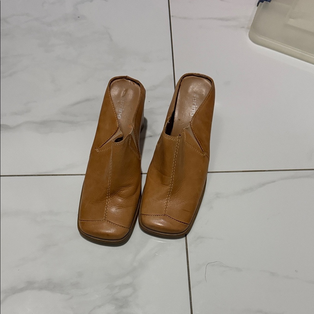 Chic Tan Leather Mules for Women